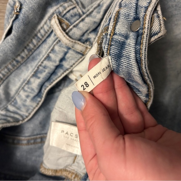 Pacsun Distressed Light Wash Mom Jeans - Picture 3 of 7